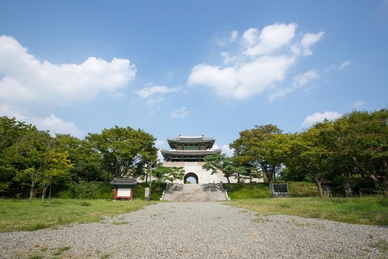 대구 수성구 만촌동 영남제일관