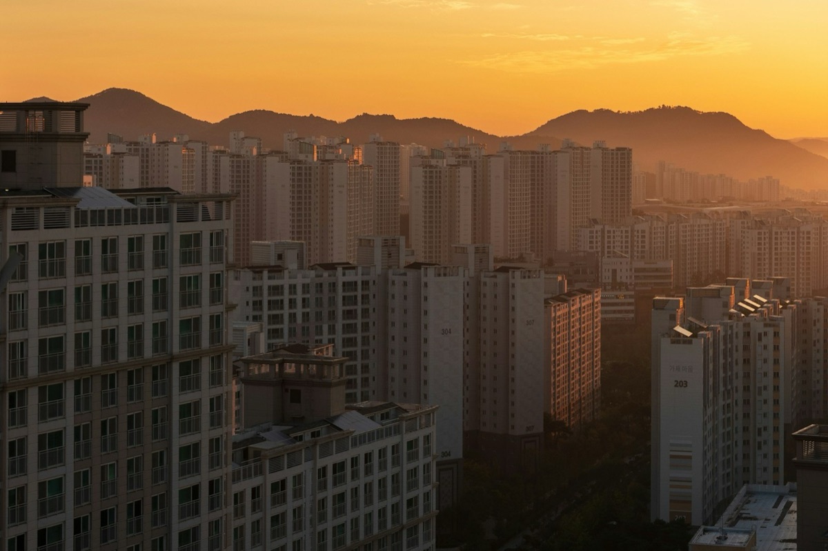석양 속 아파트 단지 자료사진
