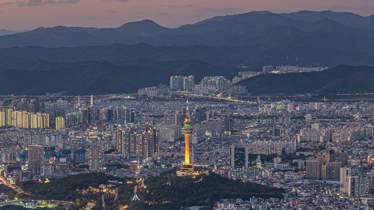 해 질 녘 대구 시가지
