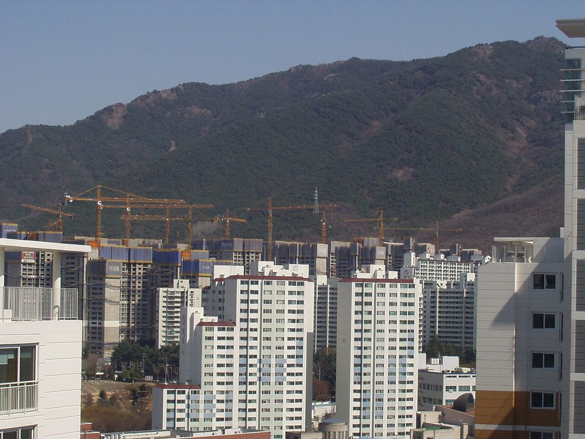 대구의 아파트 건설 현장